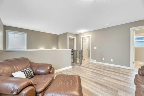 261 Wildrose Drive, Strathmore, AB - Indoor Photo Showing Living Room