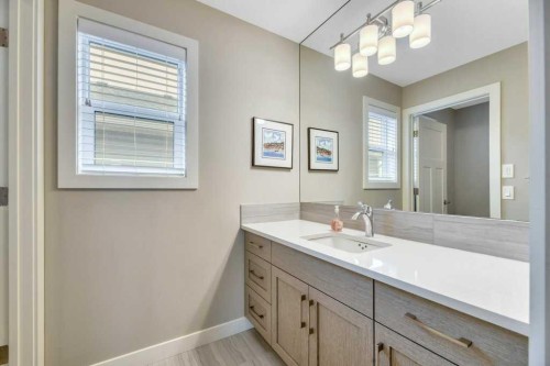 261 Wildrose Drive, Strathmore, AB - Indoor Photo Showing Bathroom