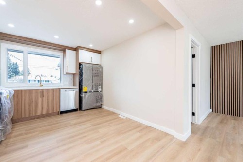 46 Marbrooke Circle Ne, Calgary, AB - Indoor