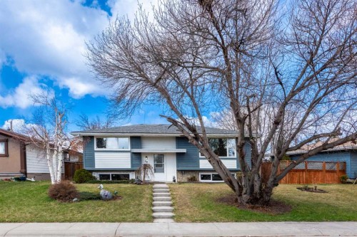 46 Marbrooke Circle Ne, Calgary, AB - Outdoor With Facade