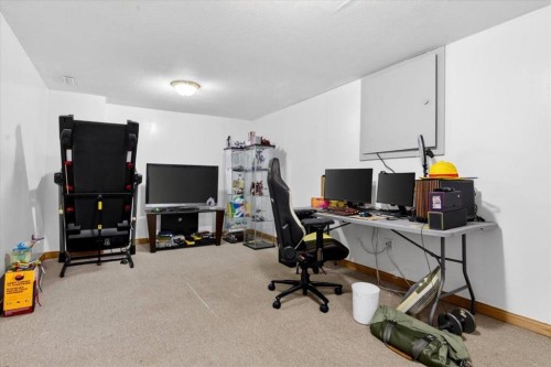 256 Callingwood Place Nw, Edmonton, AB - Indoor Photo Showing Office