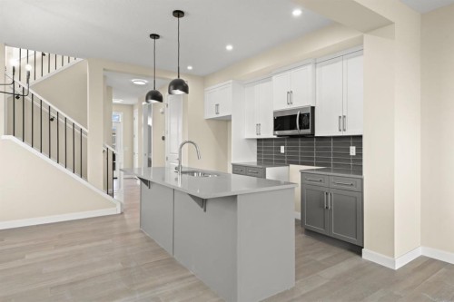 9 Sora Gate Se, Calgary, AB - Indoor Photo Showing Kitchen With Upgraded Kitchen