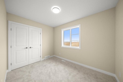 9 Sora Gate Se, Calgary, AB - Indoor Photo Showing Other Room