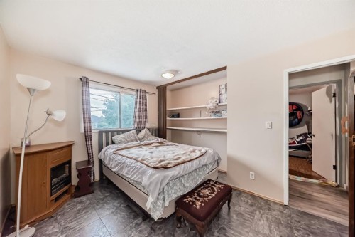 129 Dovertree Place Se, Calgary, AB - Indoor Photo Showing Bedroom