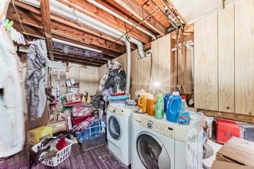 129 Dovertree Place Se, Calgary, AB - Indoor Photo Showing Laundry Room