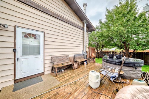 129 Dovertree Place Se, Calgary, AB - Outdoor With Exterior