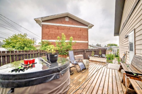 129 Dovertree Place Se, Calgary, AB - Outdoor With Deck Patio Veranda With Exterior