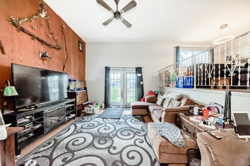 129 Dovertree Place Se, Calgary, AB - Indoor