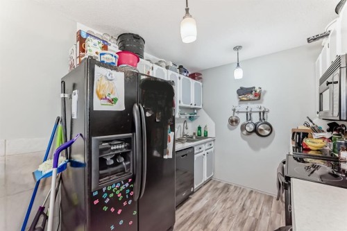 129 Dovertree Place Se, Calgary, AB - Indoor