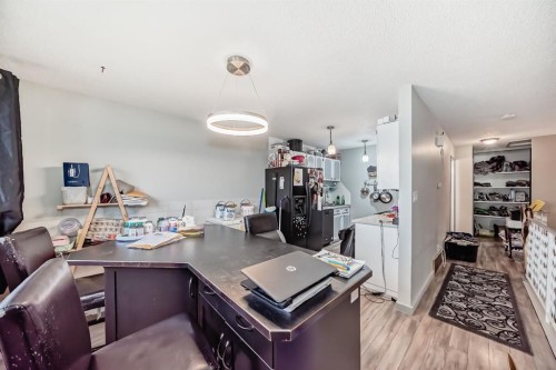 129 Dovertree Place Se, Calgary, AB - Indoor