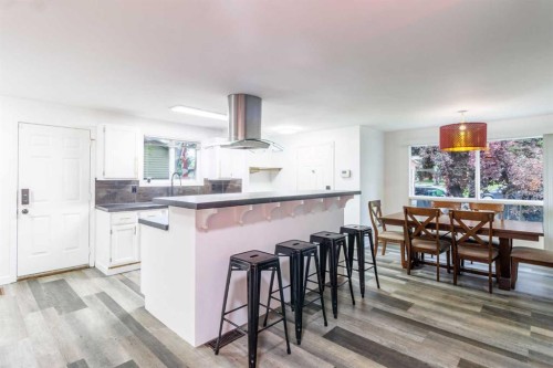 92 Erin Woods Drive Se, Calgary, AB - Indoor