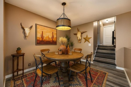 92 Erin Woods Drive Se, Calgary, AB - Indoor Photo Showing Dining Room