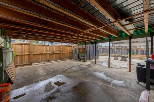 92 Erin Woods Drive Se, Calgary, AB - Indoor Photo Showing Basement