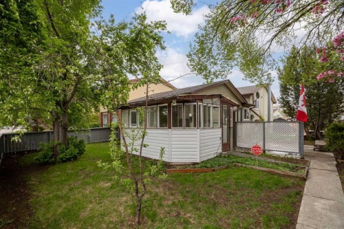 92 Erin Woods Drive Se, Calgary, AB - Outdoor