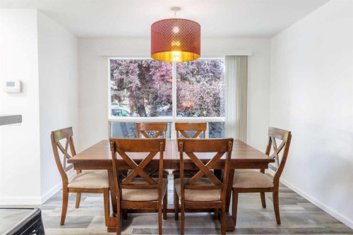 92 Erin Woods Drive Se, Calgary, AB - Indoor Photo Showing Dining Room