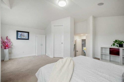 195 Somerglen Common Sw, Calgary, AB - Indoor Photo Showing Bedroom