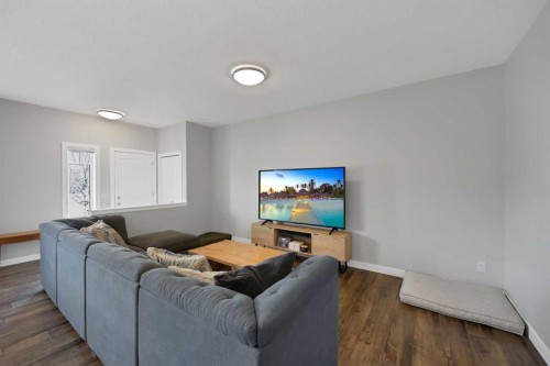 1167 Channelside Drive Sw, Airdrie, AB - Indoor Photo Showing Living Room