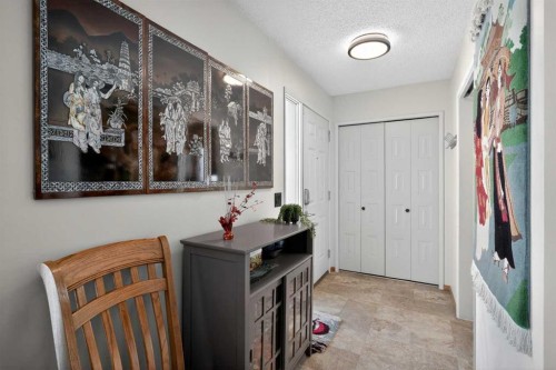 116 Templemont Circle Ne, Calgary, AB - Indoor Photo Showing Other Room