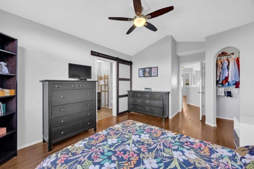 266 Cougarstone Circle Sw, Calgary, AB - Indoor Photo Showing Bedroom