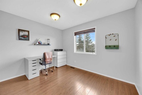 266 Cougarstone Circle Sw, Calgary, AB - Indoor Photo Showing Office