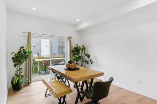 35-903 Mahogany Boulevard Se, Calgary, AB - Indoor Photo Showing Dining Room