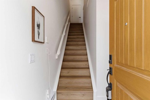 35-903 Mahogany Boulevard Se, Calgary, AB - Indoor Photo Showing Other Room