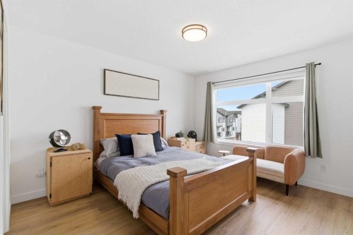 35-903 Mahogany Boulevard Se, Calgary, AB - Indoor Photo Showing Bedroom