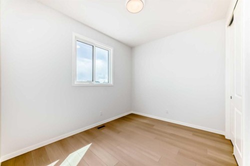 396 Herron Landing Ne, Calgary, AB - Indoor Photo Showing Other Room