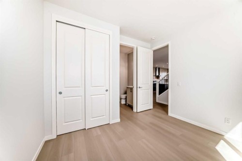 396 Herron Landing Ne, Calgary, AB - Indoor Photo Showing Other Room