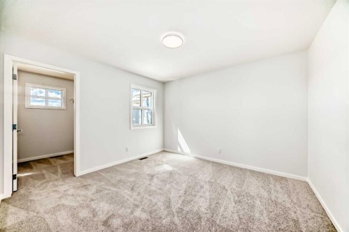 396 Herron Landing Ne, Calgary, AB - Indoor Photo Showing Other Room