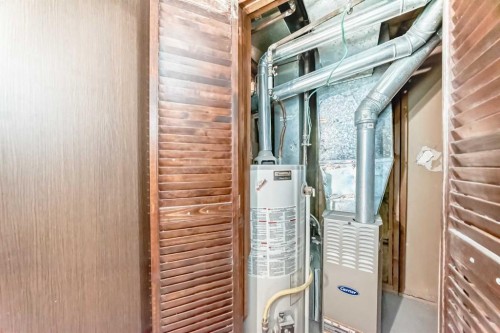 404 Acacia Drive Se, Airdrie, AB - Indoor