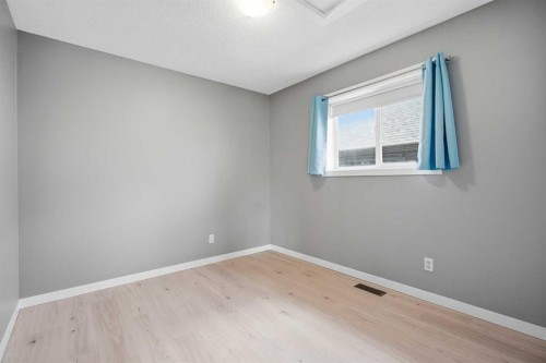 28 Covington Close Ne, Calgary, AB - Indoor Photo Showing Other Room