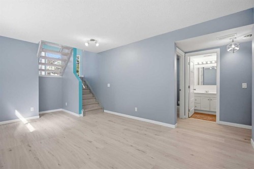 28 Covington Close Ne, Calgary, AB - Indoor Photo Showing Other Room