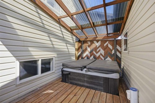 28 Covington Close Ne, Calgary, AB - Outdoor With Exterior