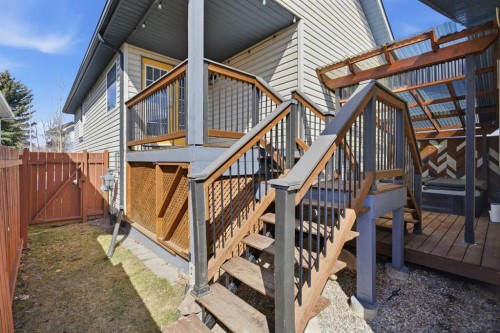 28 Covington Close Ne, Calgary, AB - Outdoor With Exterior