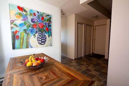 655 4 Av Ne, Calgary, AB - Indoor Photo Showing Other Room