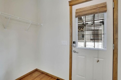 43 Elgin View Se, Calgary, AB - Indoor