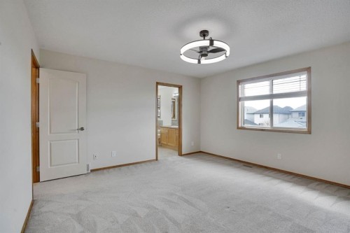 43 Elgin View Se, Calgary, AB - Indoor Photo Showing Other Room