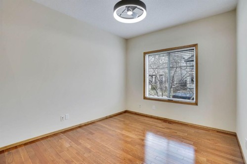 43 Elgin View Se, Calgary, AB - Indoor Photo Showing Other Room