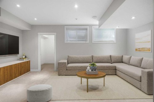 2427 22A Street Nw, Calgary, AB - Indoor Photo Showing Living Room