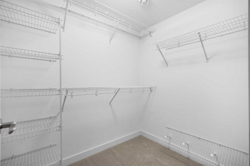2427 22A Street Nw, Calgary, AB - Indoor With Storage