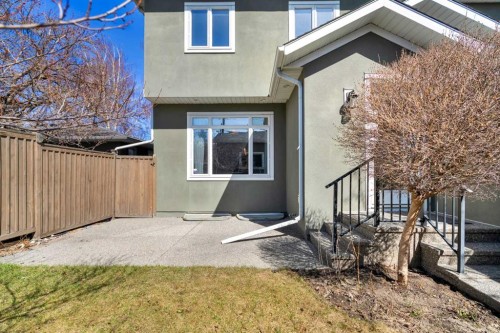 2427 22A Street Nw, Calgary, AB - Outdoor