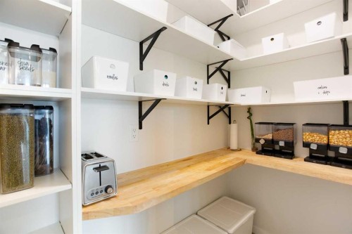 206 Rowley Way Nw, Calgary, AB - Indoor Photo Showing Other Room