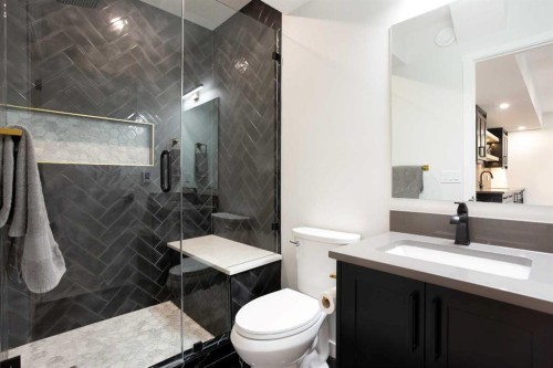 206 Rowley Way Nw, Calgary, AB - Indoor Photo Showing Bathroom
