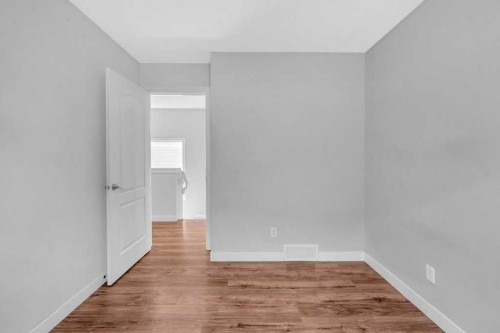 9219 Saddlebrook Drive Ne, Calgary, AB - Indoor Photo Showing Other Room