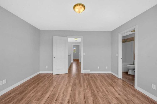 9219 Saddlebrook Drive Ne, Calgary, AB - Indoor Photo Showing Other Room