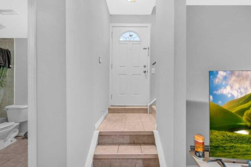 9219 Saddlebrook Drive Ne, Calgary, AB - Indoor Photo Showing Other Room