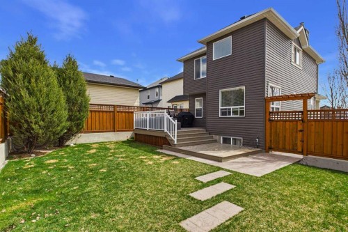 216 Covepark Green Ne, Calgary, AB - Outdoor