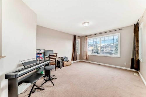 264 Everwillow Green Sw, Calgary, AB - Indoor Photo Showing Office