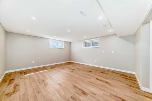 264 Everwillow Green Sw, Calgary, AB - Indoor Photo Showing Other Room